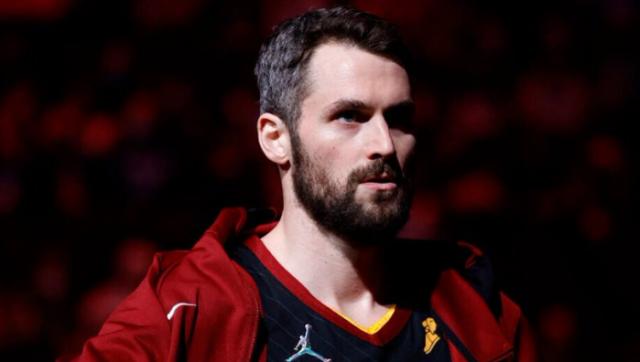 星空体育app下载-拉夫与骑士正式达成买断 热火成为签约领跑者