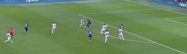 星空体育app下载-【欧冠】恰神致胜 巴萨中柱+进球被吹0比1客负国米