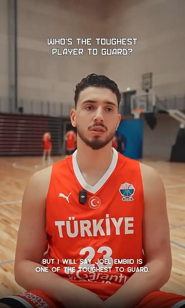 申京：NBA中恩比德最难防守；我状态好时在NBA无人可挡