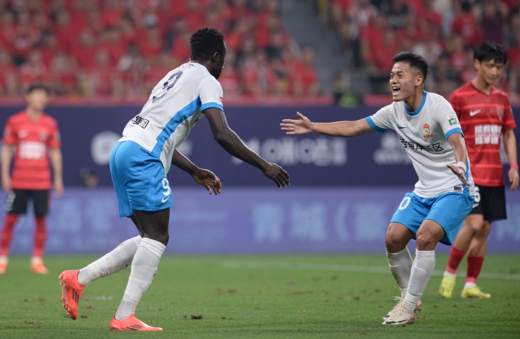 星空体育app下载-德转显示西海岸引进阿齐兹转会费34万欧，双方签约至2027年底