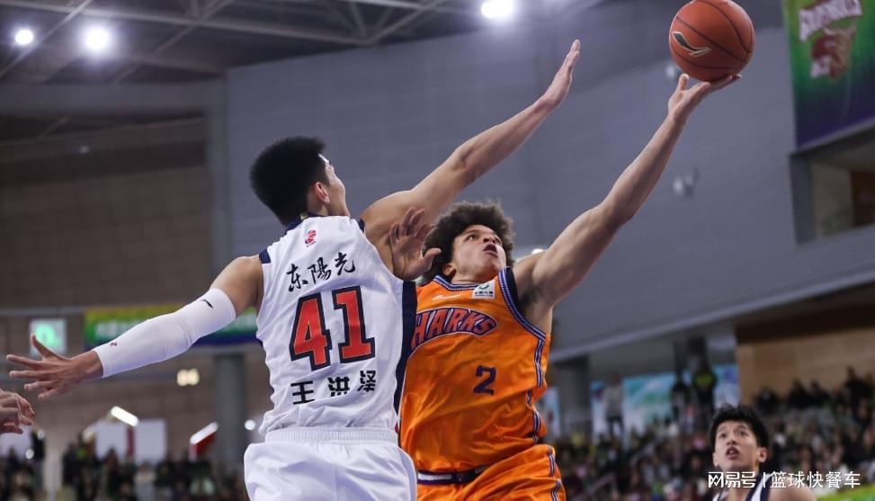 星空体育登录入口-广东遭上海三杀后再遭打击？杜锋的话让人绝望：提前退出争冠了？